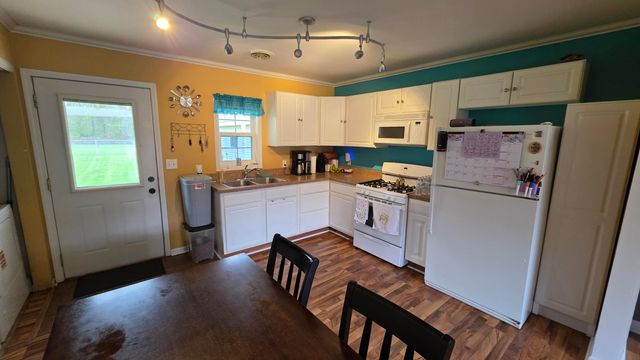 850 S Wisconsin Street, Hobart, IN 46342