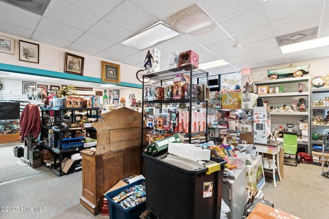 7227 Beach Drive SW, Ocean Isle Beach, NC 28469