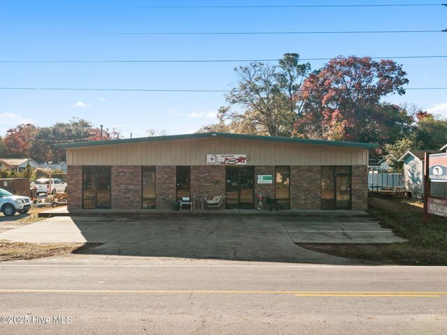 7227 Beach Drive SW, Ocean Isle Beach, NC 28469