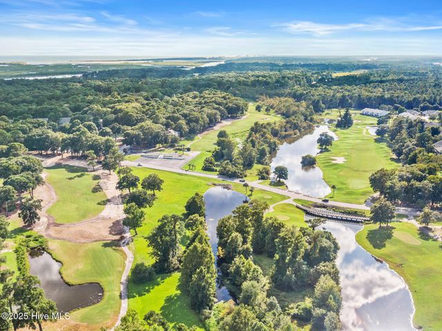 7227 Beach Drive SW, Ocean Isle Beach, NC 28469