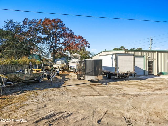 7227 Beach Drive SW, Ocean Isle Beach, NC 28469