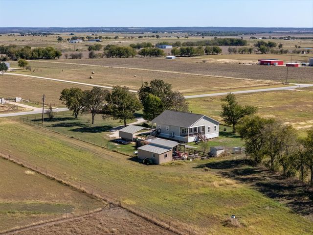 1150 County Road 432, Taylor, TX 76574