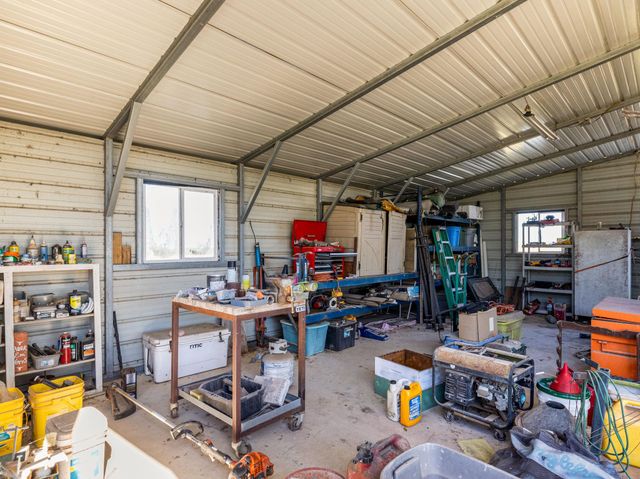 1150 County Road 432, Taylor, TX 76574