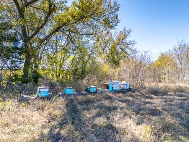 1150 County Road 432, Taylor, TX 76574