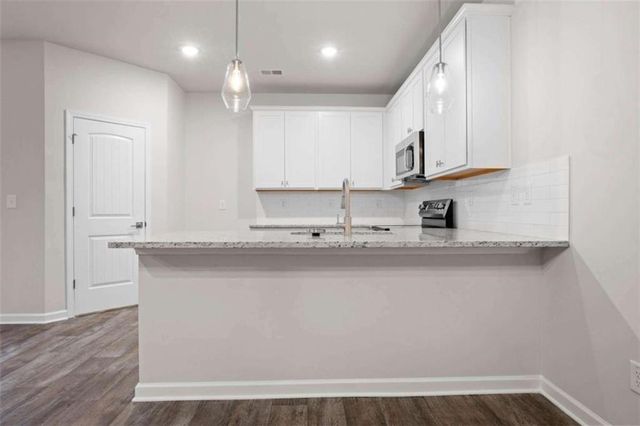 3668 PARKWAY JAMES Drive, Snellville, GA 30039