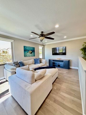 4982 Crestview Drive, Carlsbad, CA 92008