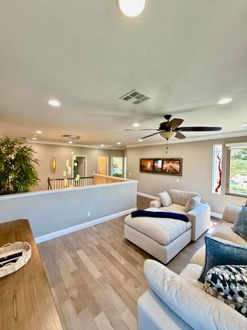 4982 Crestview Drive, Carlsbad, CA 92008