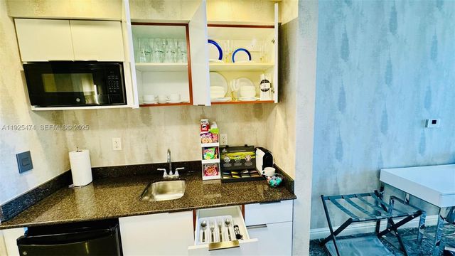 18001 Collins Ave 1110, Sunny Isles Beach, FL 33160