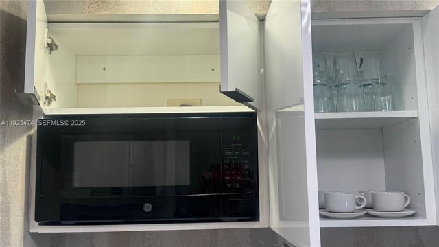 18001 Collins Ave 1110, Sunny Isles Beach, FL 33160