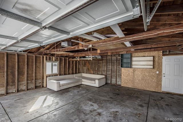 3750 Alida Avenue, Rochester Hills, MI 48309