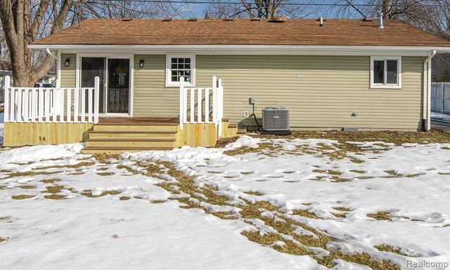 3750 Alida Avenue, Rochester Hills, MI 48309