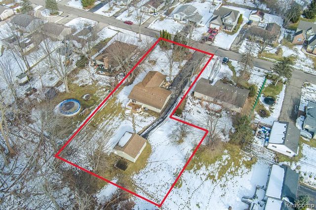 3750 Alida Avenue, Rochester Hills, MI 48309