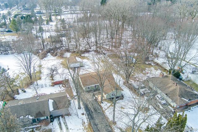 3750 Alida Avenue, Rochester Hills, MI 48309