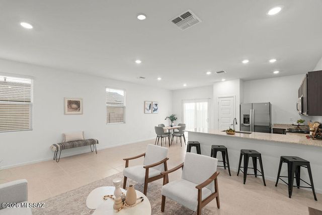 8713 E Creamy Cliffrose Trail, Vail, AZ 85641