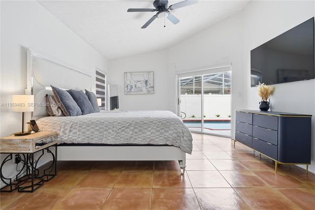 18427 NW 9th Ct, Pembroke Pines, FL 33029