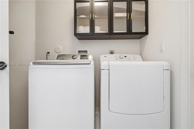 18427 NW 9th Ct, Pembroke Pines, FL 33029