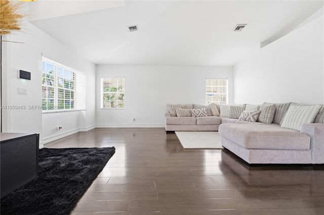 18427 NW 9th Ct, Pembroke Pines, FL 33029