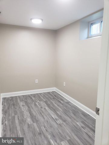 2915 UNIVERSITY BLVD W, Kensington, MD 20895