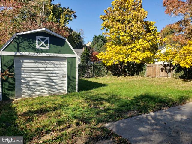 2915 UNIVERSITY BLVD W, Kensington, MD 20895