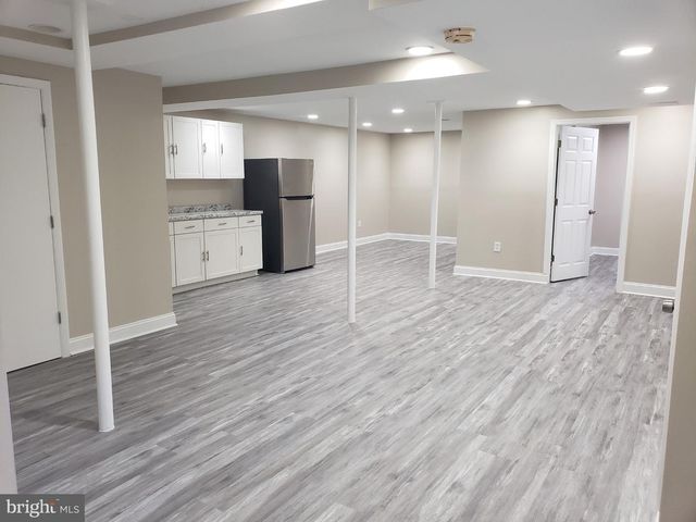 2915 UNIVERSITY BLVD W, Kensington, MD 20895