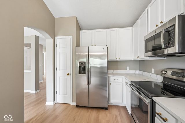 1152 Longwell Lane, Indianapolis, IN 46240