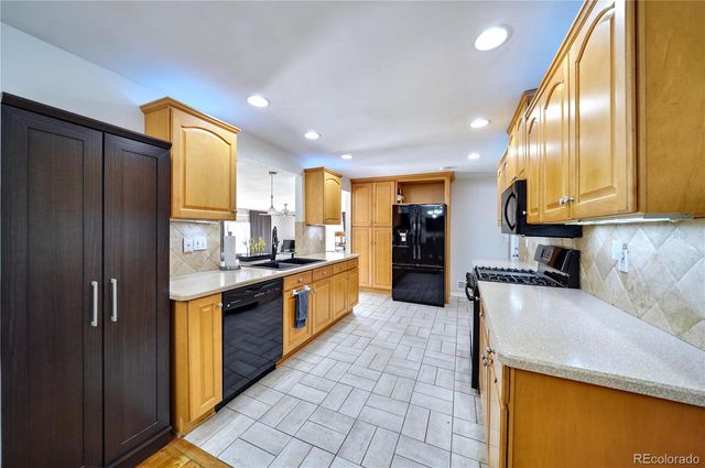 6616 S Lincoln Street, Centennial, CO 80121