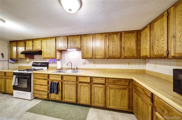 6616 S Lincoln Street, Centennial, CO 80121