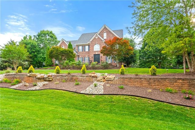 7809 Charles Place Drive, Kernersville, NC 27284