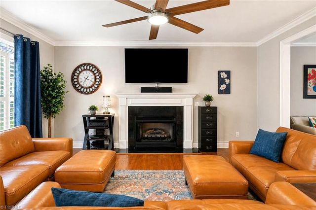7809 Charles Place Drive, Kernersville, NC 27284