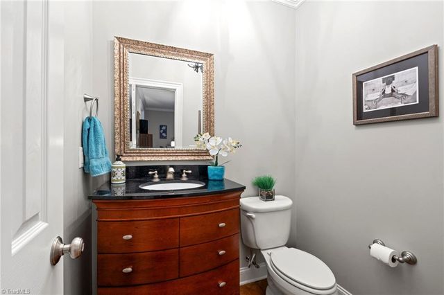 7809 Charles Place Drive, Kernersville, NC 27284