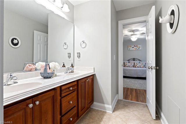7809 Charles Place Drive, Kernersville, NC 27284