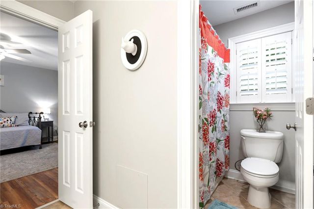 7809 Charles Place Drive, Kernersville, NC 27284