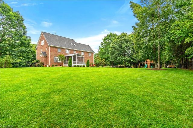 7809 Charles Place Drive, Kernersville, NC 27284