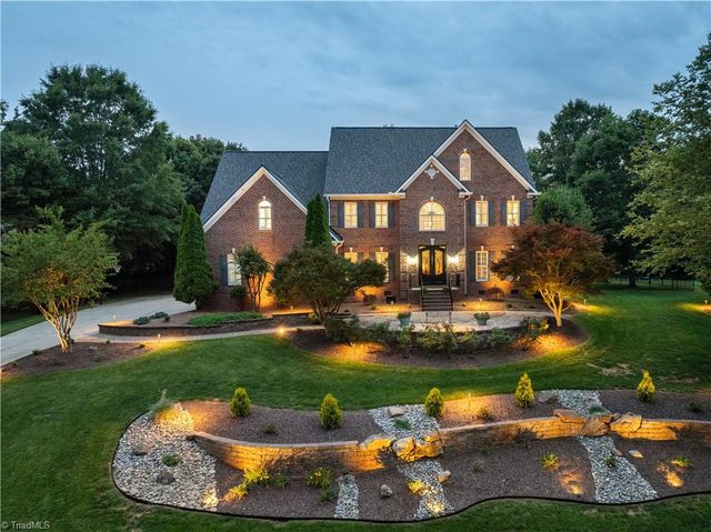 7809 Charles Place Drive, Kernersville, NC 27284