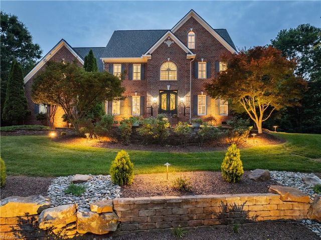 7809 Charles Place Drive, Kernersville, NC 27284