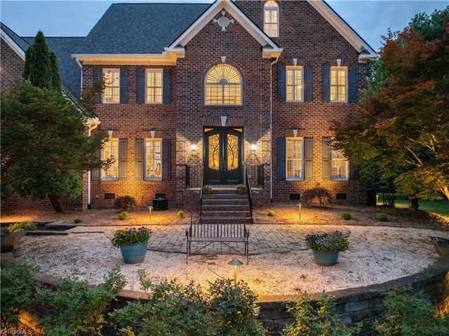7809 Charles Place Drive, Kernersville, NC 27284