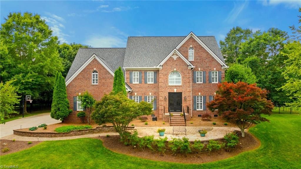 7809 Charles Place Drive, Kernersville, NC 27284