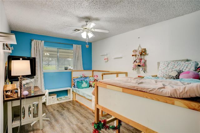 1904 Chapel Heights Drive, Wharton, TX 77488