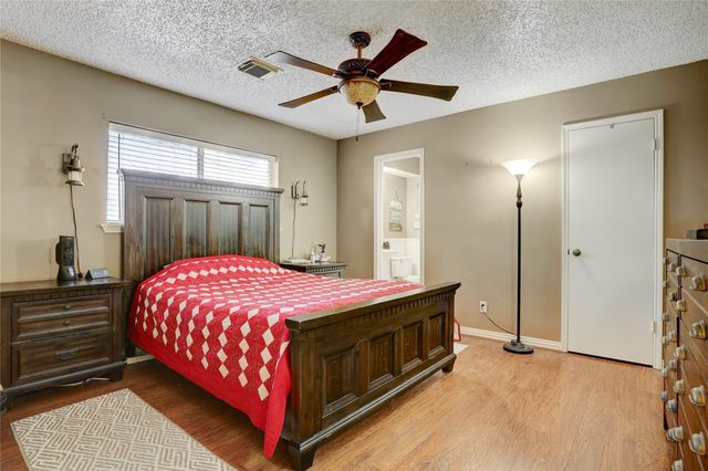 1904 Chapel Heights Drive, Wharton, TX 77488