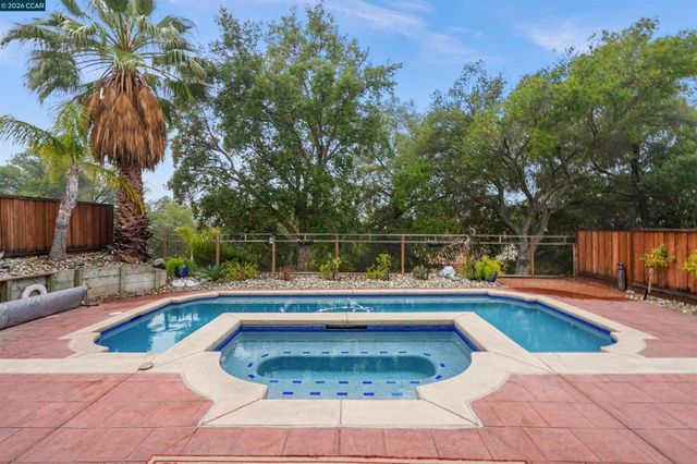 2063 Bluerock Court, Concord, CA 94521