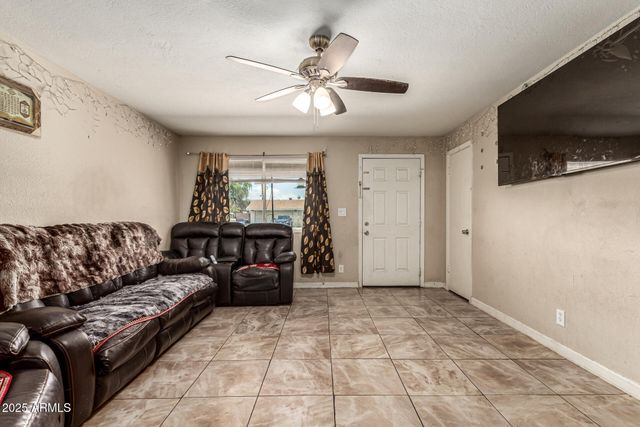 3501 W GEORGIA Avenue, Phoenix, AZ 85019
