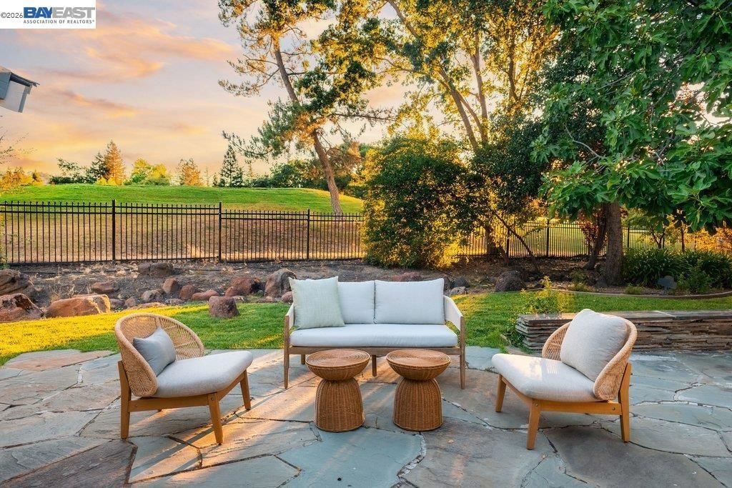 Image 44 of property listing at 3180 Roundhill Rd, Alamo, CA 94507