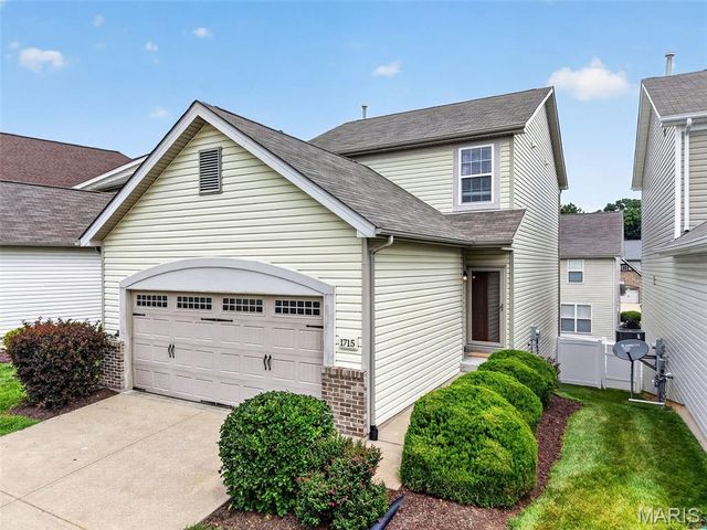1715 Coupru Court, St Peters, MO 63376