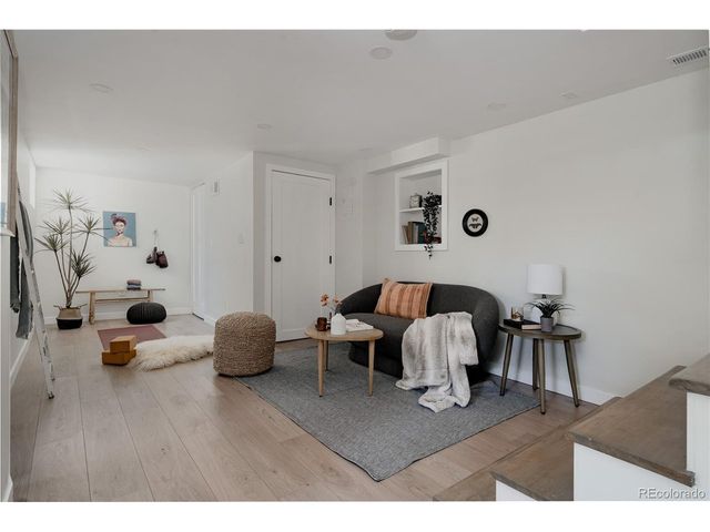 1690 Pontiac St, Denver, CO 80220