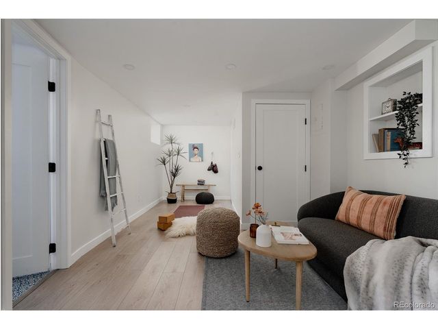 1690 Pontiac St, Denver, CO 80220