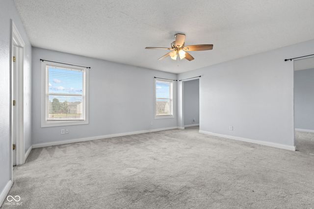 9471 Treyburn Lakes Drive, Indianapolis, IN 46239