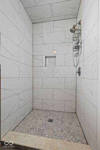 9471 Treyburn Lakes Drive, Indianapolis, IN 46239