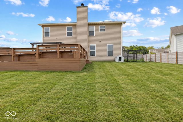 9471 Treyburn Lakes Drive, Indianapolis, IN 46239