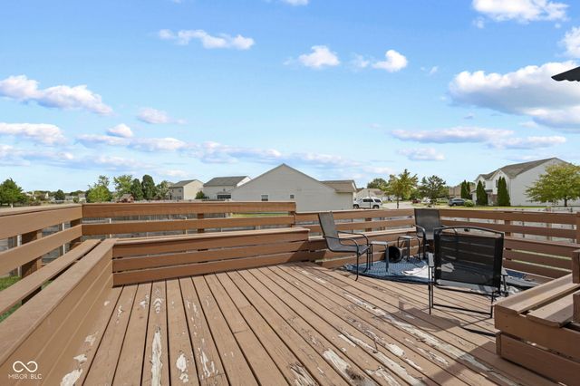 9471 Treyburn Lakes Drive, Indianapolis, IN 46239