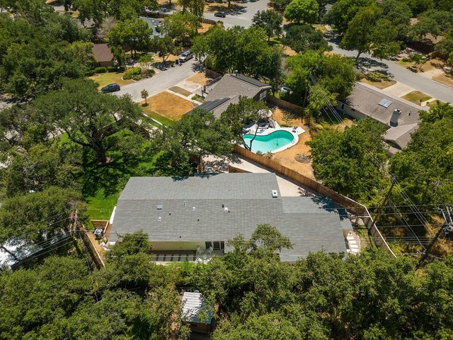 5706 Highland Hills CIR, Austin, TX 78731